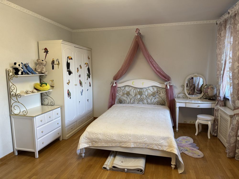 Оренда будинку 1200 м², Деміївська вул.