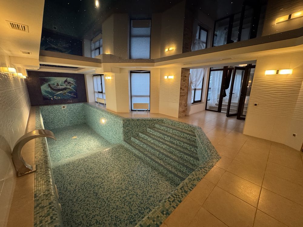 Оренда будинку 1200 м², Деміївська вул.