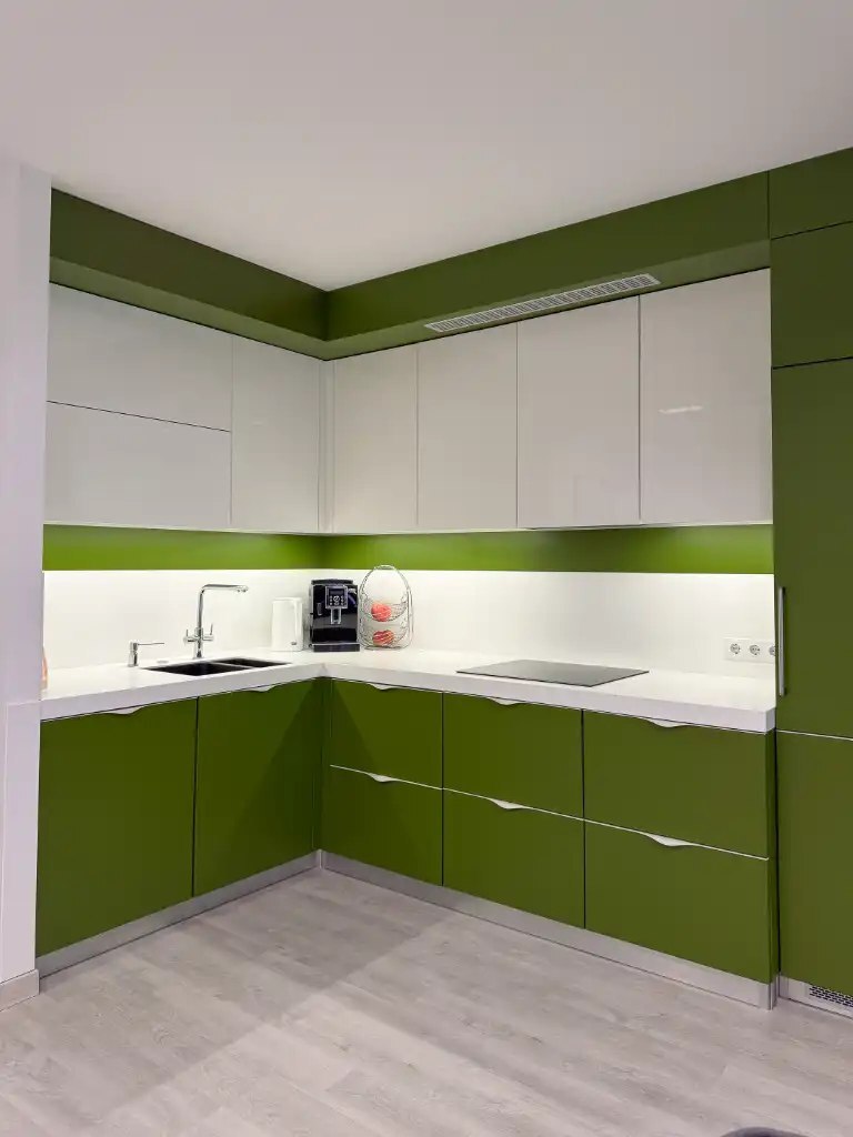 Продажа 2-комнатной квартиры 130 м², Титова ул.