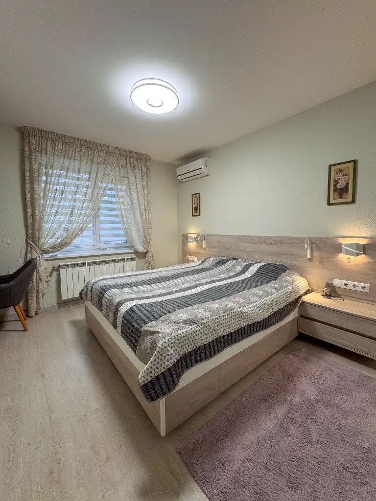 Продажа 2-комнатной квартиры 130 м², Титова ул.