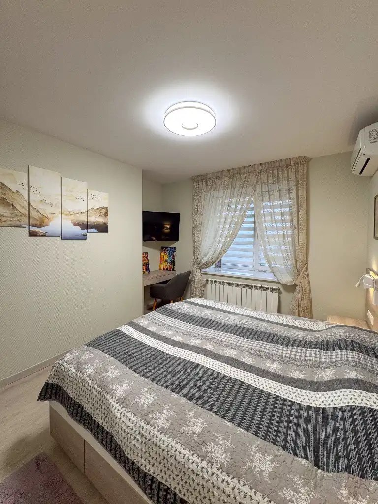 Продажа 2-комнатной квартиры 130 м², Титова ул.