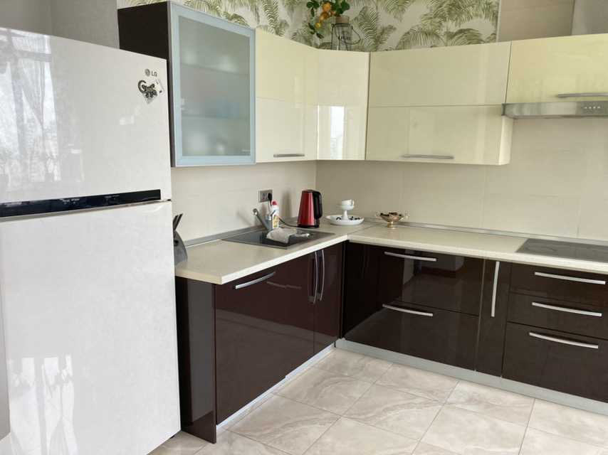 Оренда 4-кімнатної квартири 155 м², Генерала Шаповала вул., 2А