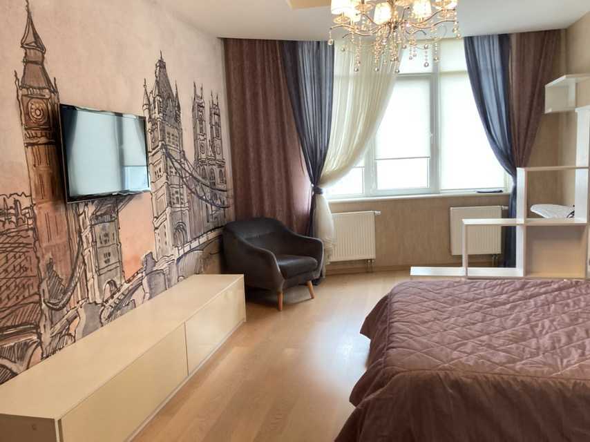 Оренда 4-кімнатної квартири 155 м², Генерала Шаповала вул., 2А