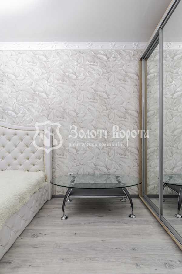 Продажа 2-комнатной квартиры 73.1 м², Михаила Донца ул., Драгоманова, 2а