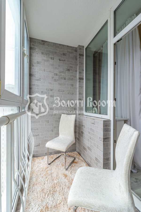 Продажа 2-комнатной квартиры 73.1 м², Михаила Донца ул., Драгоманова, 2а