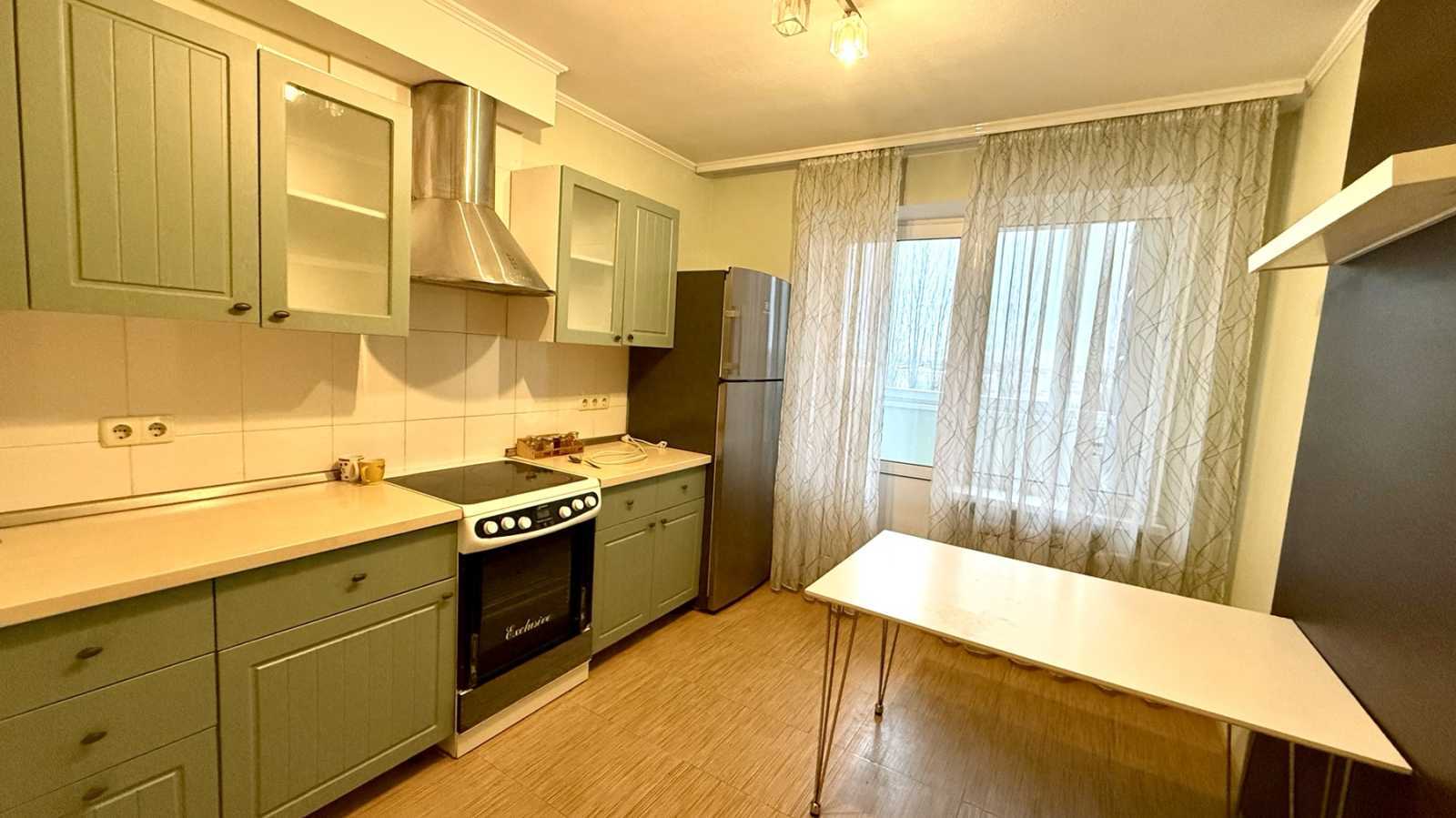 Аренда 2-комнатной квартиры 72 м², Сергея Москаленко ул., 8Б