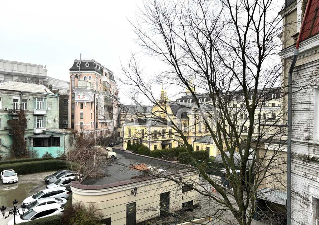 Продажа 2-комнатной квартиры 53.2 м², Большая Житомирская ул., 4В