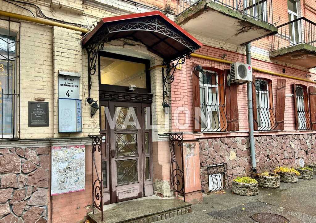 Продажа 2-комнатной квартиры 53.2 м², Большая Житомирская ул., 4В