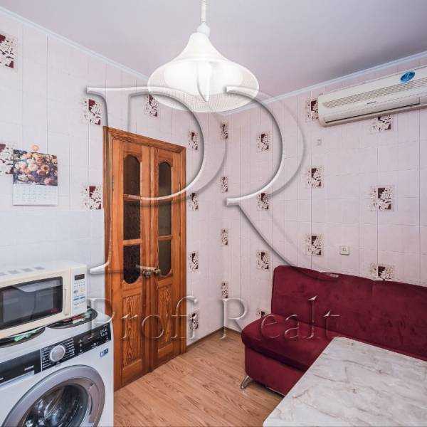 Продажа 1-комнатной квартиры 43 м², Николая Лаврухина ул., 11