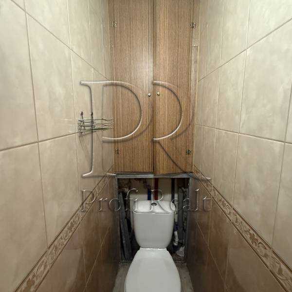 Продажа 3-комнатной квартиры 70 м², Перова бул., 56