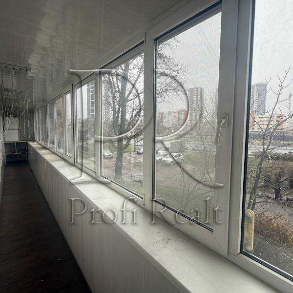 Продажа 3-комнатной квартиры 70 м², Перова бул., 56