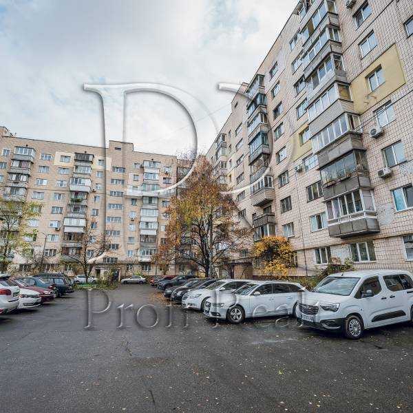Продажа 3-комнатной квартиры 68 м², Хорольская ул., 10