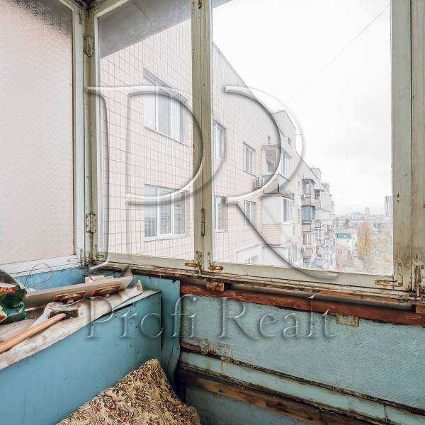 Продажа 3-комнатной квартиры 68 м², Хорольская ул., 10