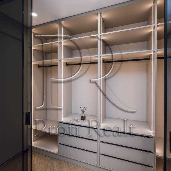 Продажа 2-комнатной квартиры 70 м², Александра Олеся ул., 5