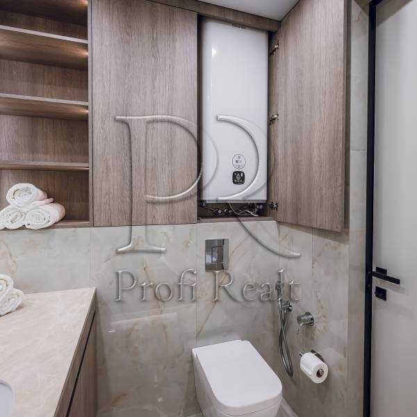 Продажа 2-комнатной квартиры 70 м², Александра Олеся ул., 5