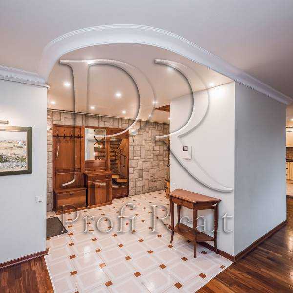 Продажа 3-комнатной квартиры 147 м², Драгоманова ул., 17