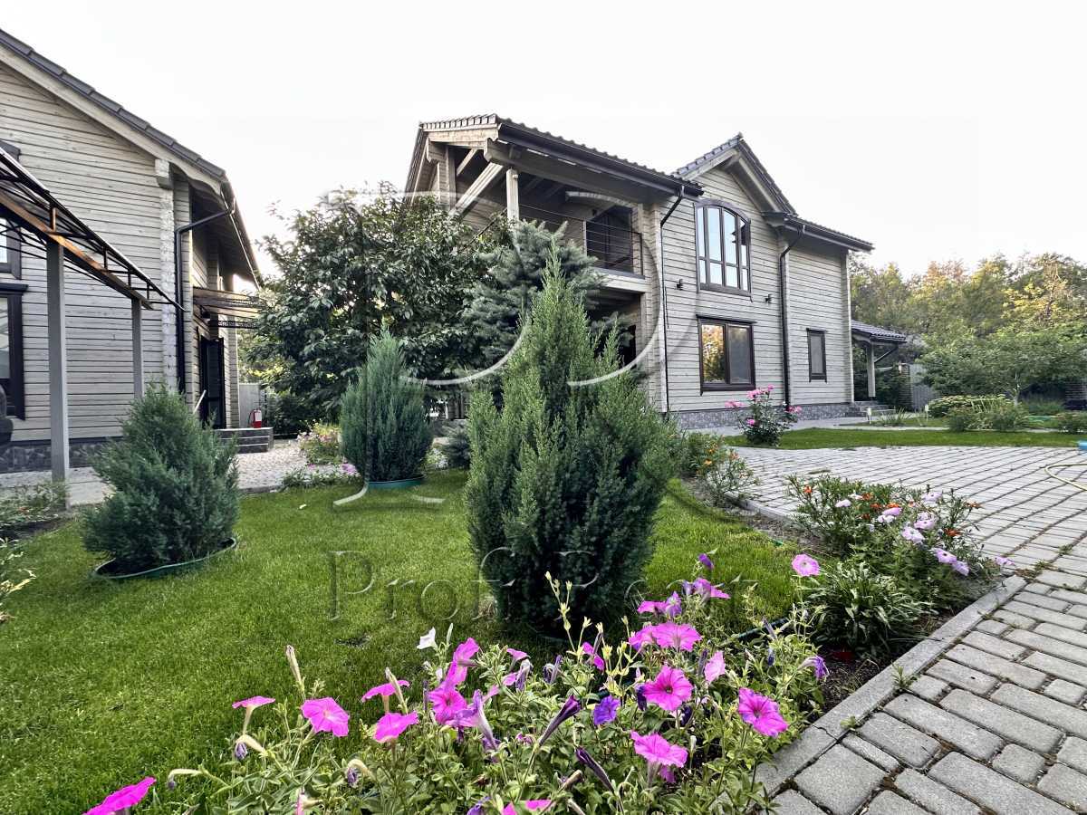 Продажа дома 200 м², Берковецкая ул., 6А