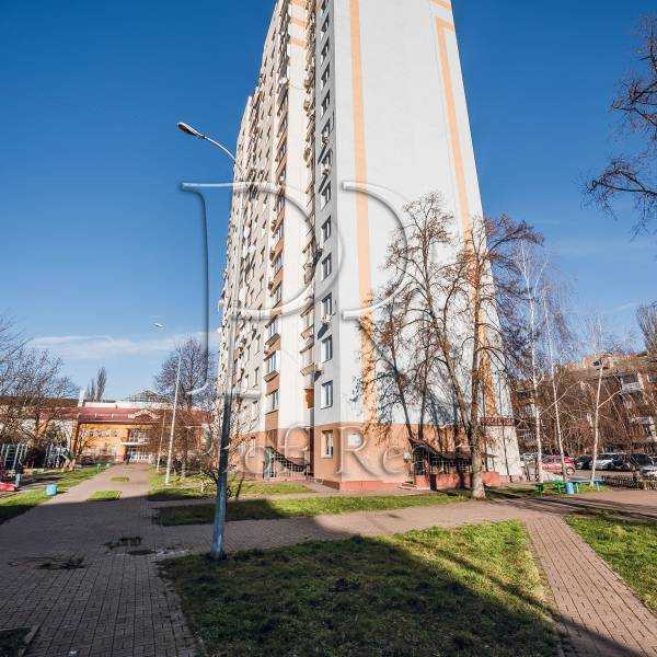 Продажа 2-комнатной квартиры 65 м², Вышгородская ул., 54Б