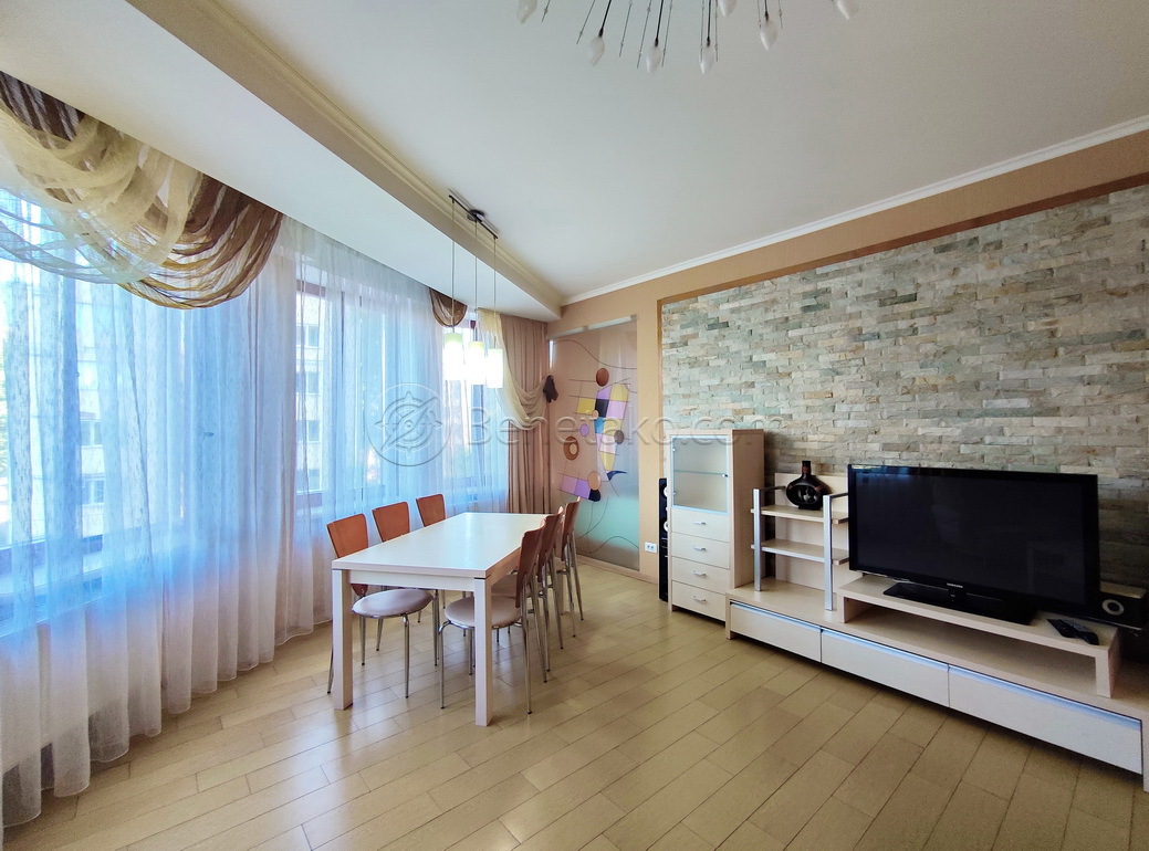 Аренда 3-комнатной квартиры 108 м², Тенистая ул., 9/12