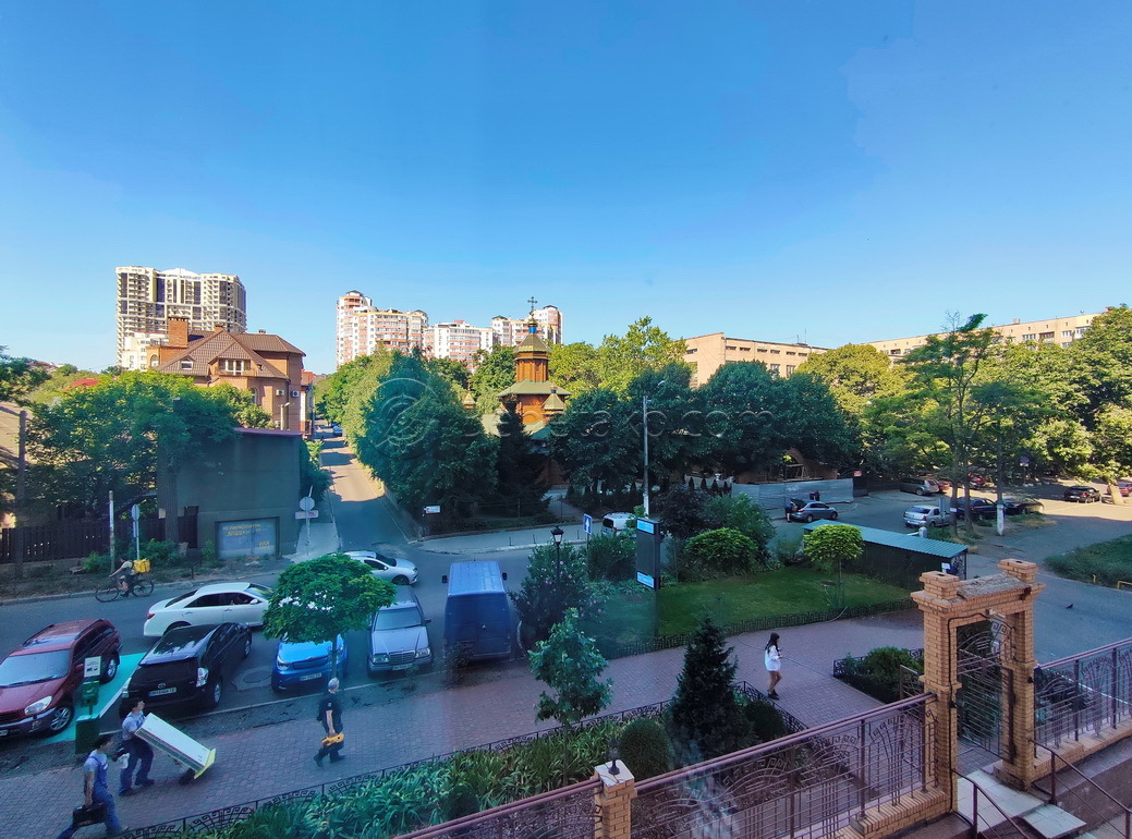 Аренда 3-комнатной квартиры 108 м², Тенистая ул., 9/12