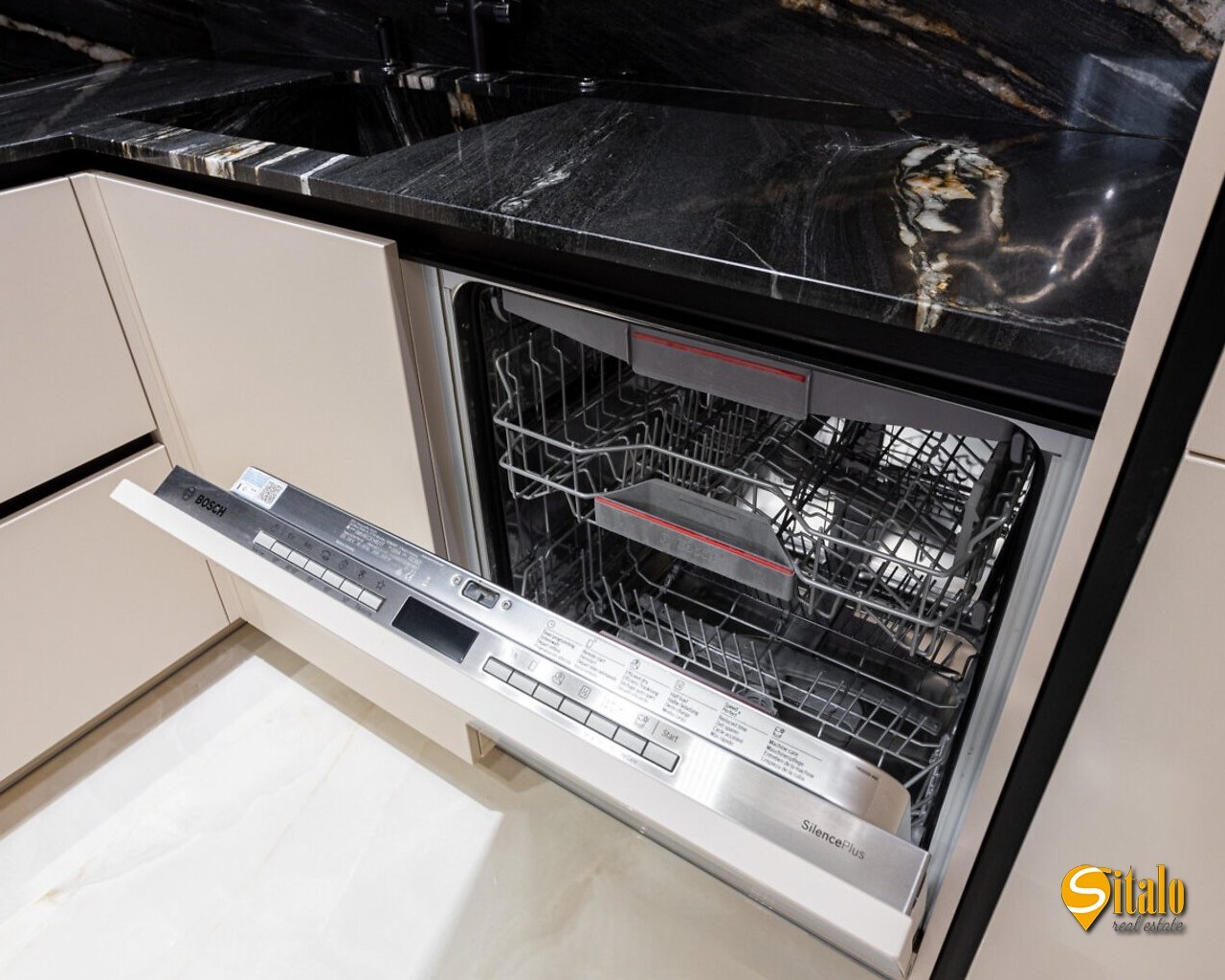 Продажа 1-комнатной квартиры 43.86 м², Днепровская наб., 20Б