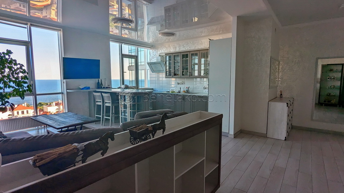 Аренда 3-комнатной квартиры 120 м², Французский бул., 60Г