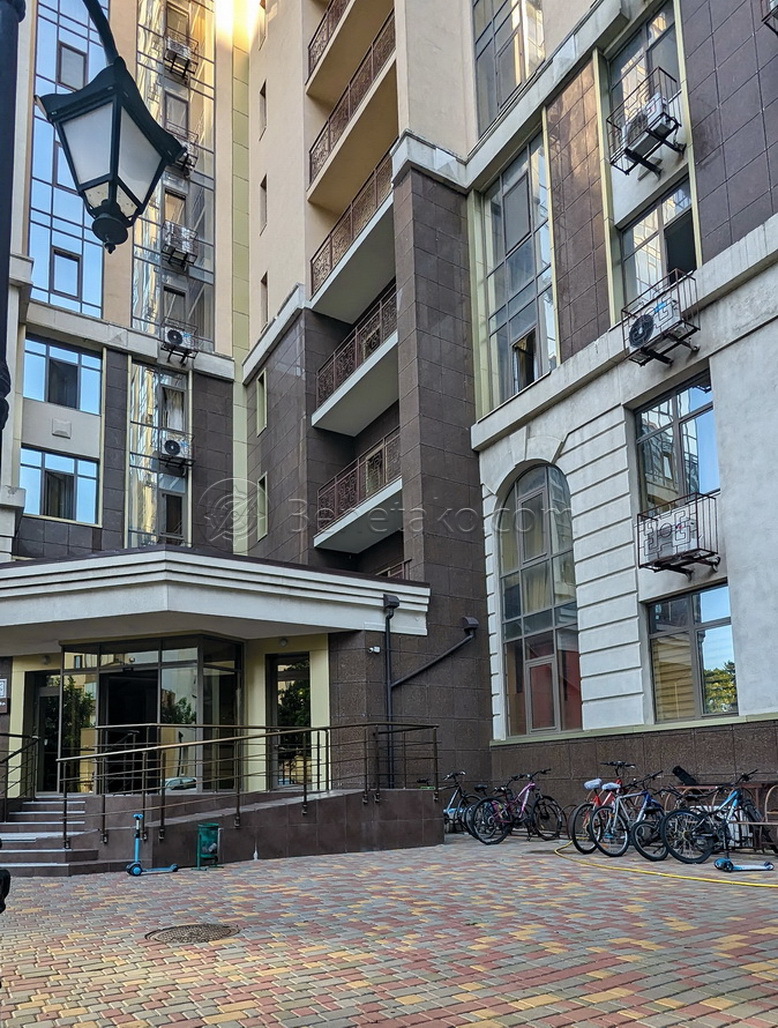 Аренда 3-комнатной квартиры 120 м², Французский бул., 60Г