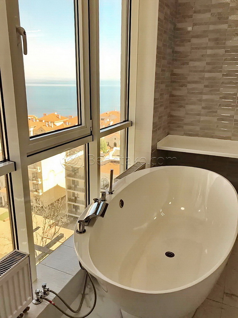 Аренда 3-комнатной квартиры 120 м², Французский бул., 60Г