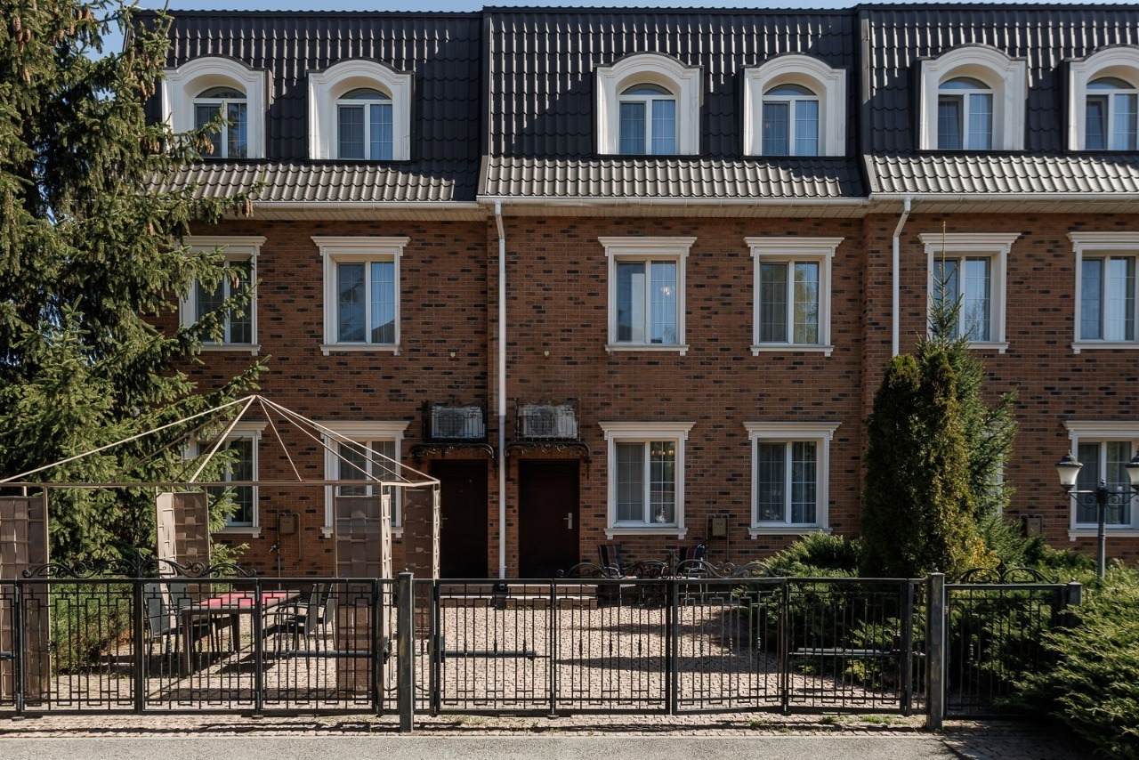 Будинок подобово 120 м²