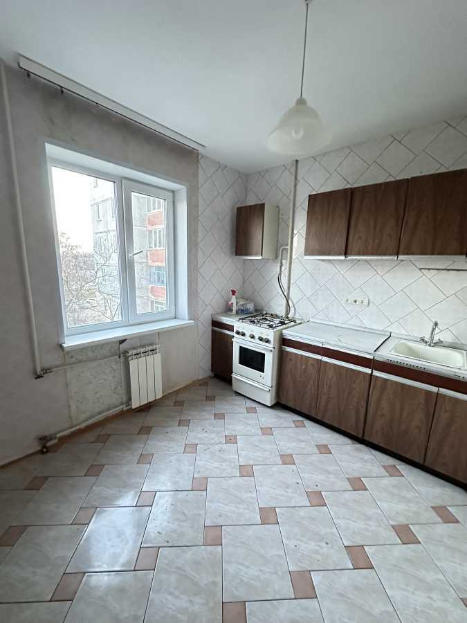 Продажа 3-комнатной квартиры 75 м², Генерала Пухова ул., 148