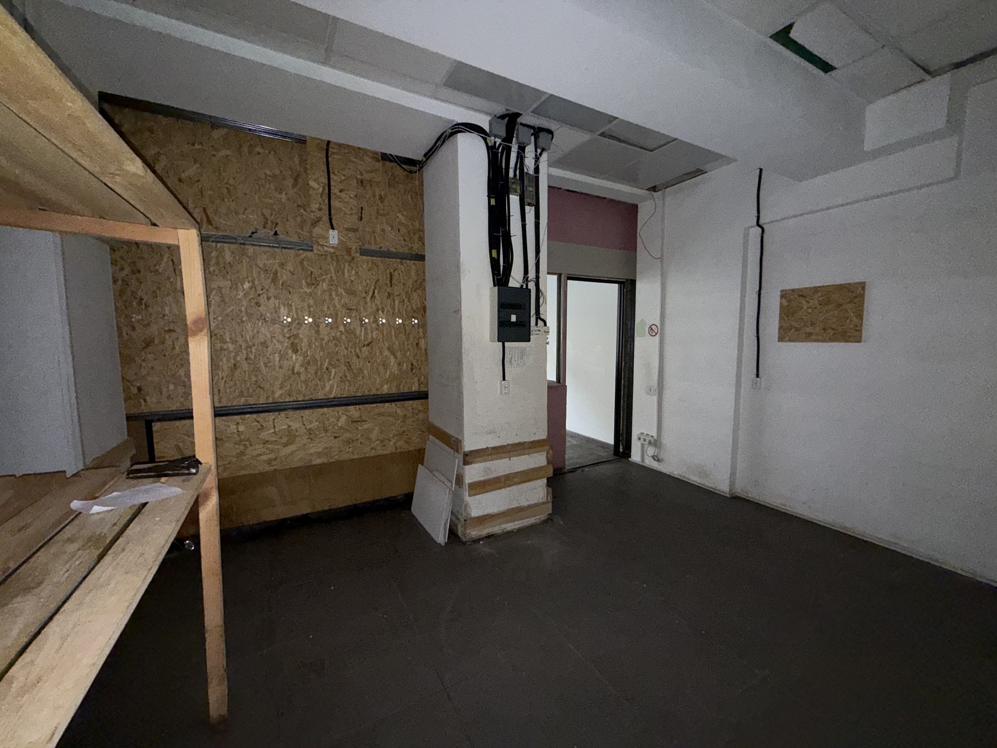 Аренда торгового помещения 68 м², Володи Дубинина ул., 12/12