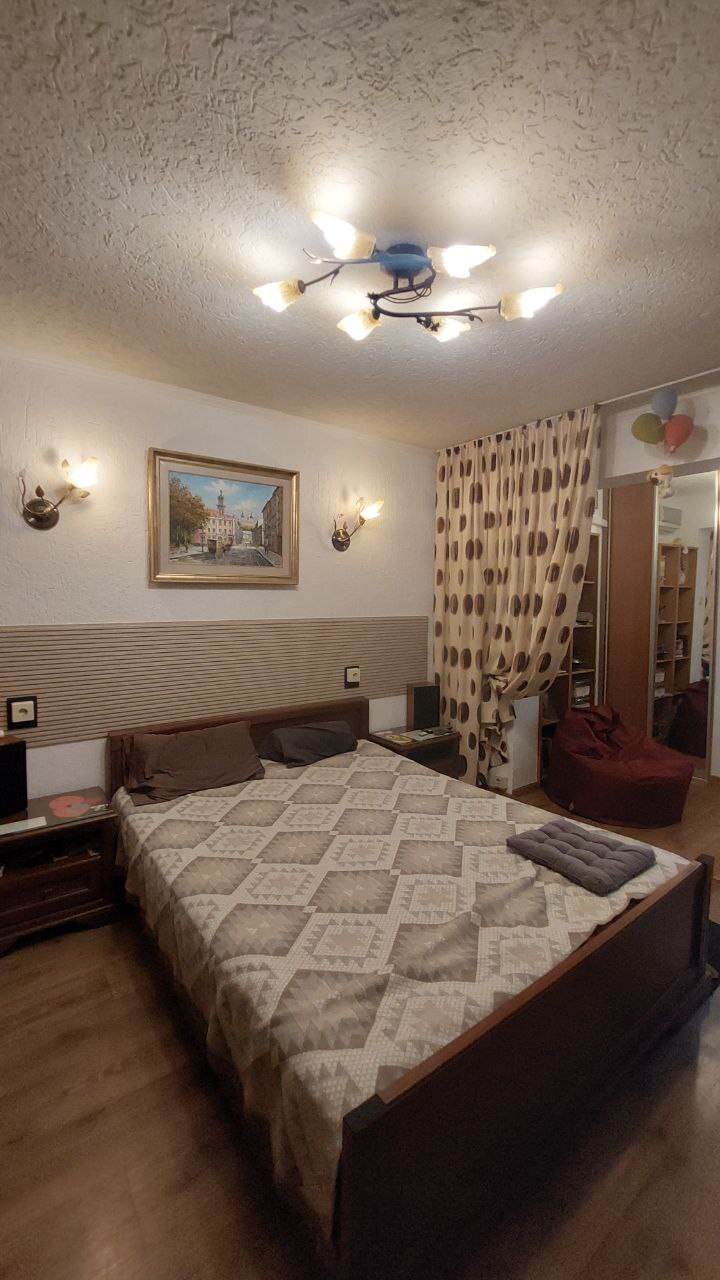 Продаж 3-кімнатної квартири 66 м², Ільфа і Петрова вул., 21