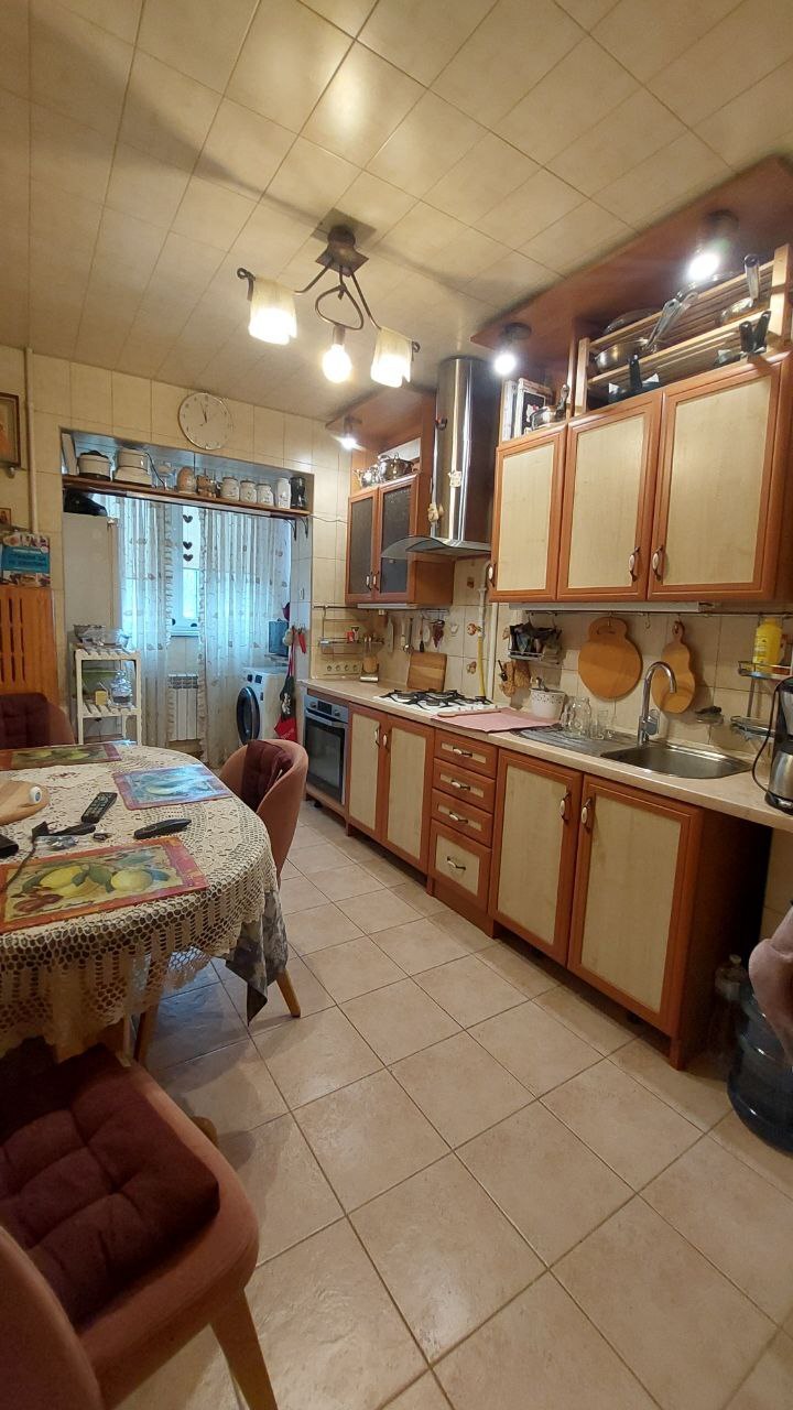 Продаж 3-кімнатної квартири 66 м², Ільфа і Петрова вул., 21