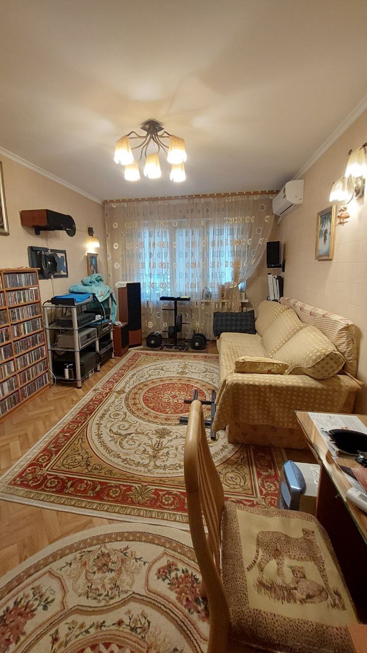 Продаж 3-кімнатної квартири 66 м², Ільфа і Петрова вул., 21