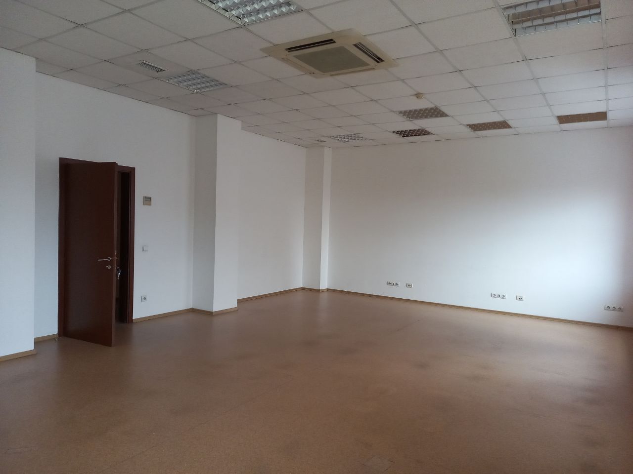 Аренда офиса 82 м², Михаила Коцюбинского ул., 1А