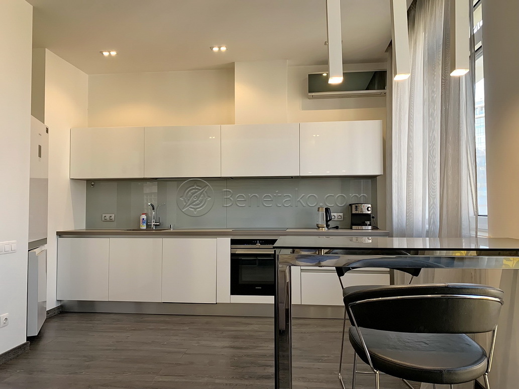 Аренда 1-комнатной квартиры 46 м², Генуэзская ул., 3Б