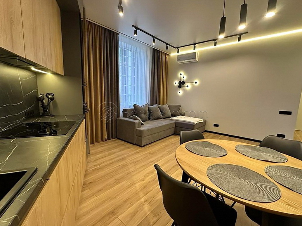 Аренда 3-комнатной квартиры 80 м², Фонтанская дор., 118а