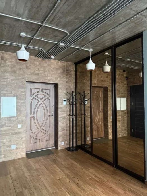 Продаж студії 42 м², Каховська вул., 62