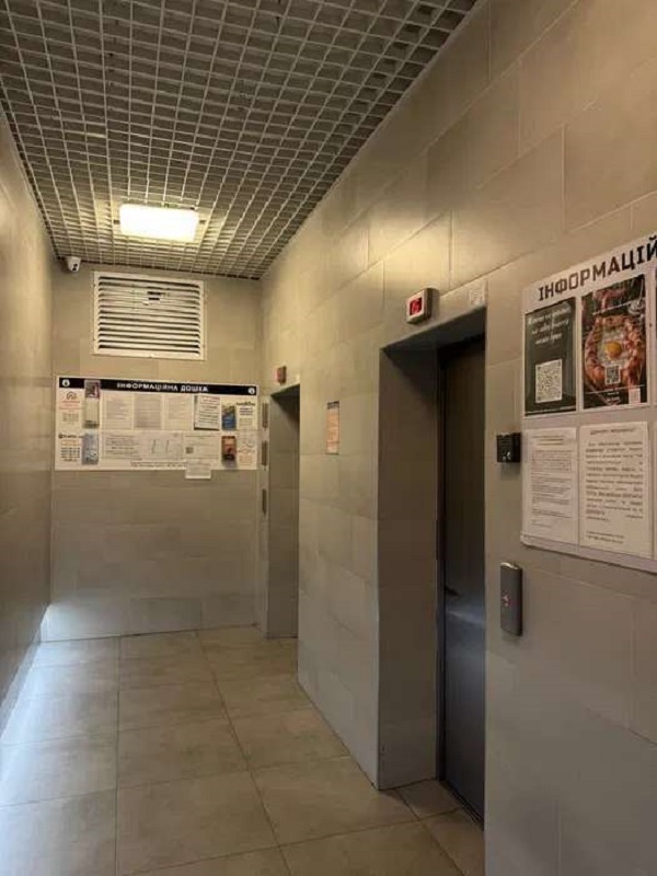 Продаж студії 42 м², Каховська вул., 62