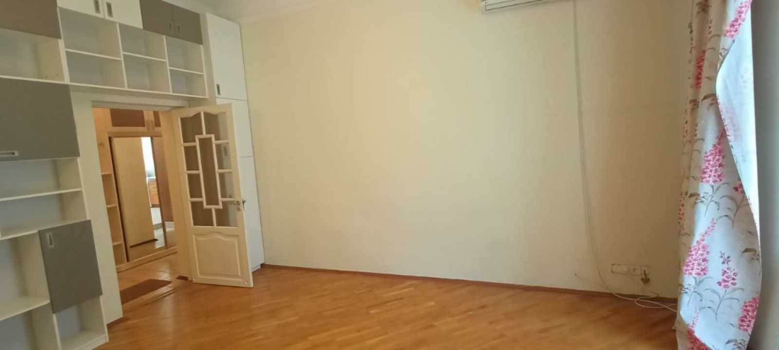 Продажа 2-комнатной квартиры 51.5 м², Тургенєвська, 35а