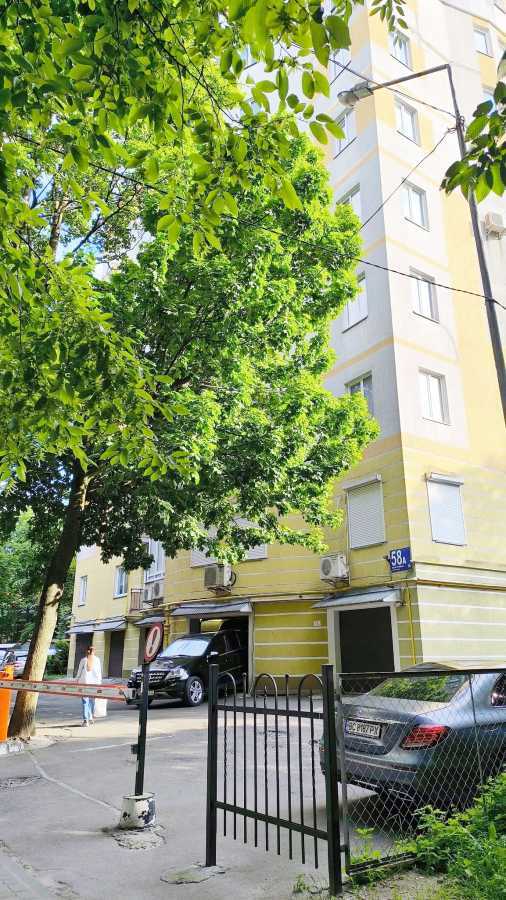 Продажа 4-комнатной квартиры 111 м², Академика Сахарова ул., 58