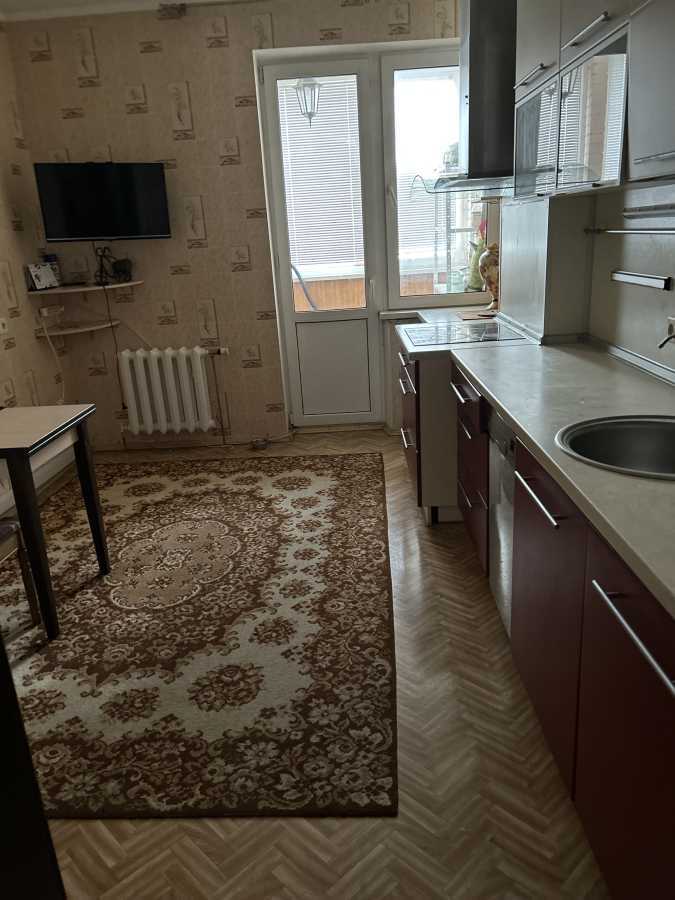 Продажа 2-комнатной квартиры 74 м², Осенняя ул., 33