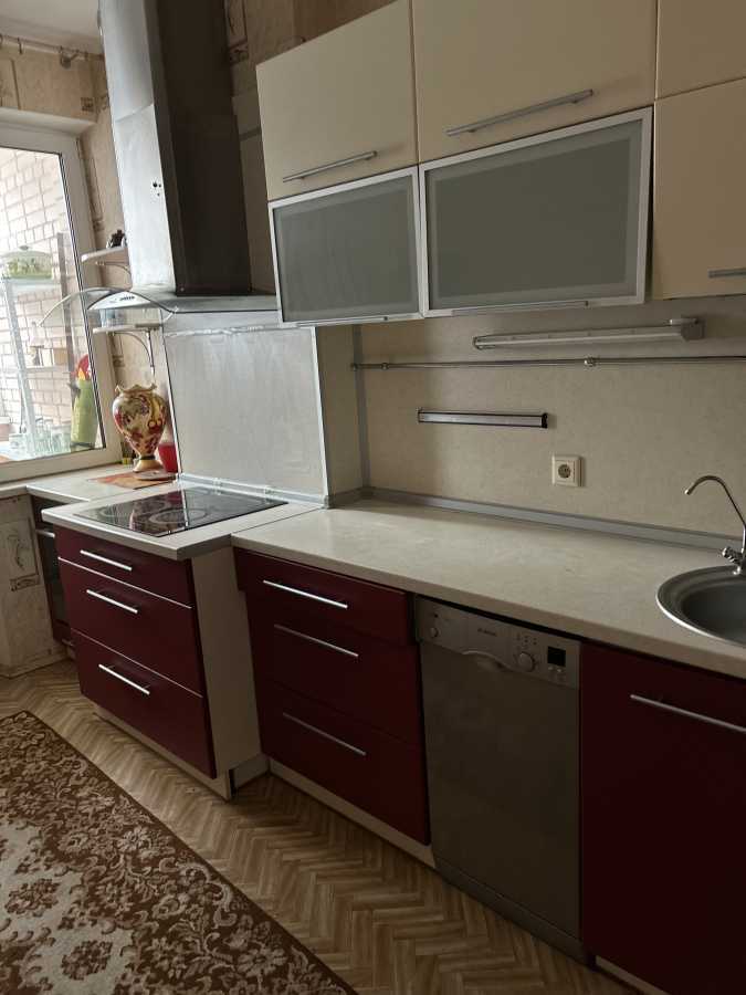 Продажа 2-комнатной квартиры 74 м², Осенняя ул., 33