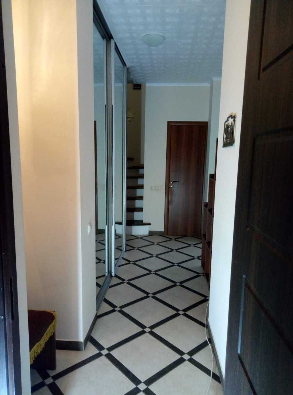 Продажа 5-комнатной квартиры 102 м², Мира ул., 9