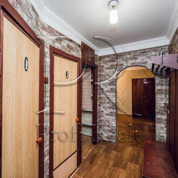 Продажа 2-комнатной квартиры 47 м², Валентина Серова ул., 36