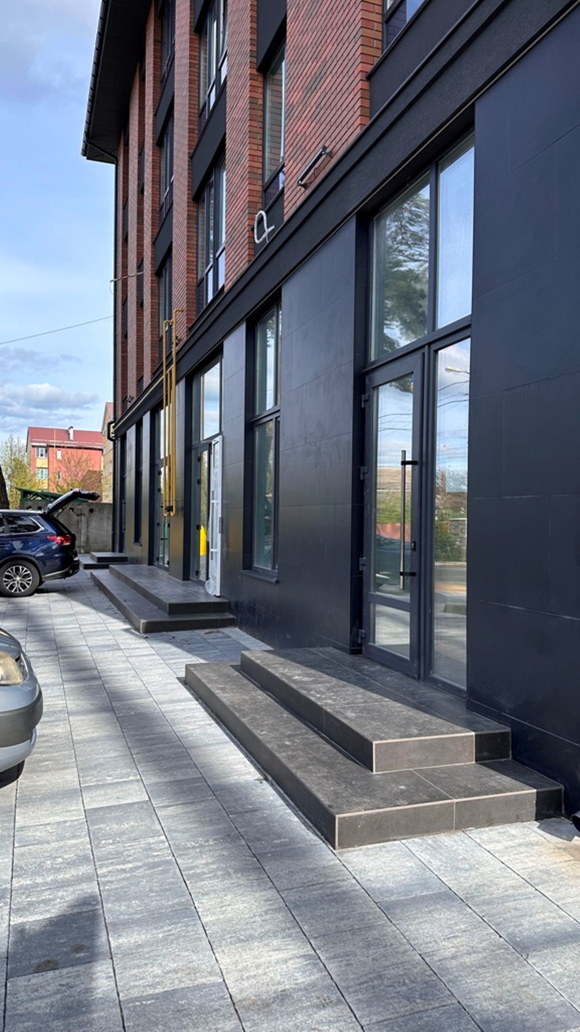 Продаж офісу 25 м², Максима Рильського вул.