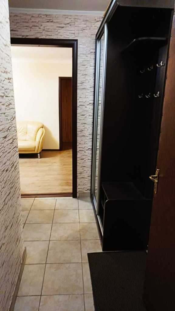 Аренда 3-комнатной квартиры 64 м², Голосеевский просп., 100