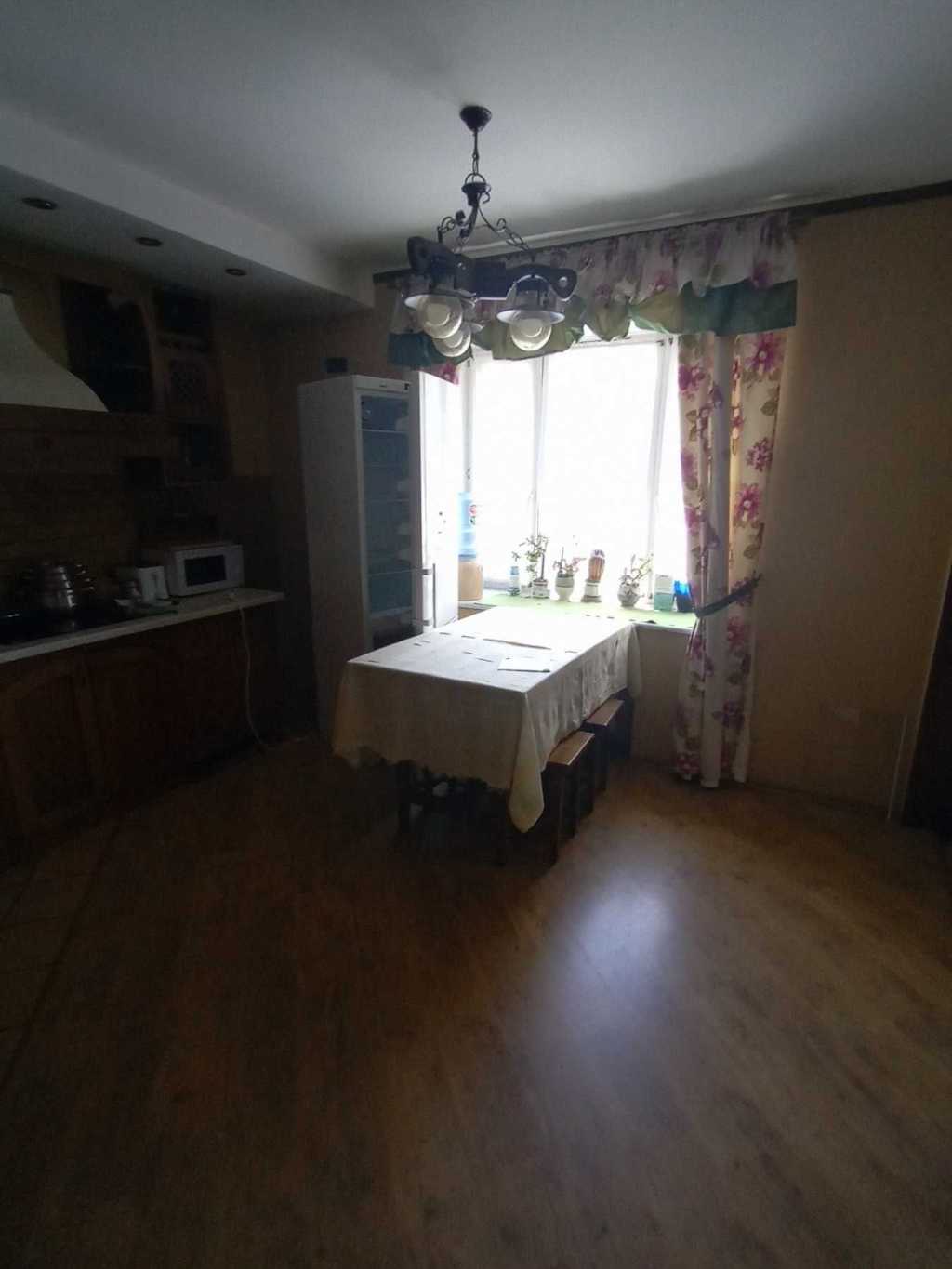 Оренда 2-кімнатної квартири 68 м², Коломийський пров., 7а