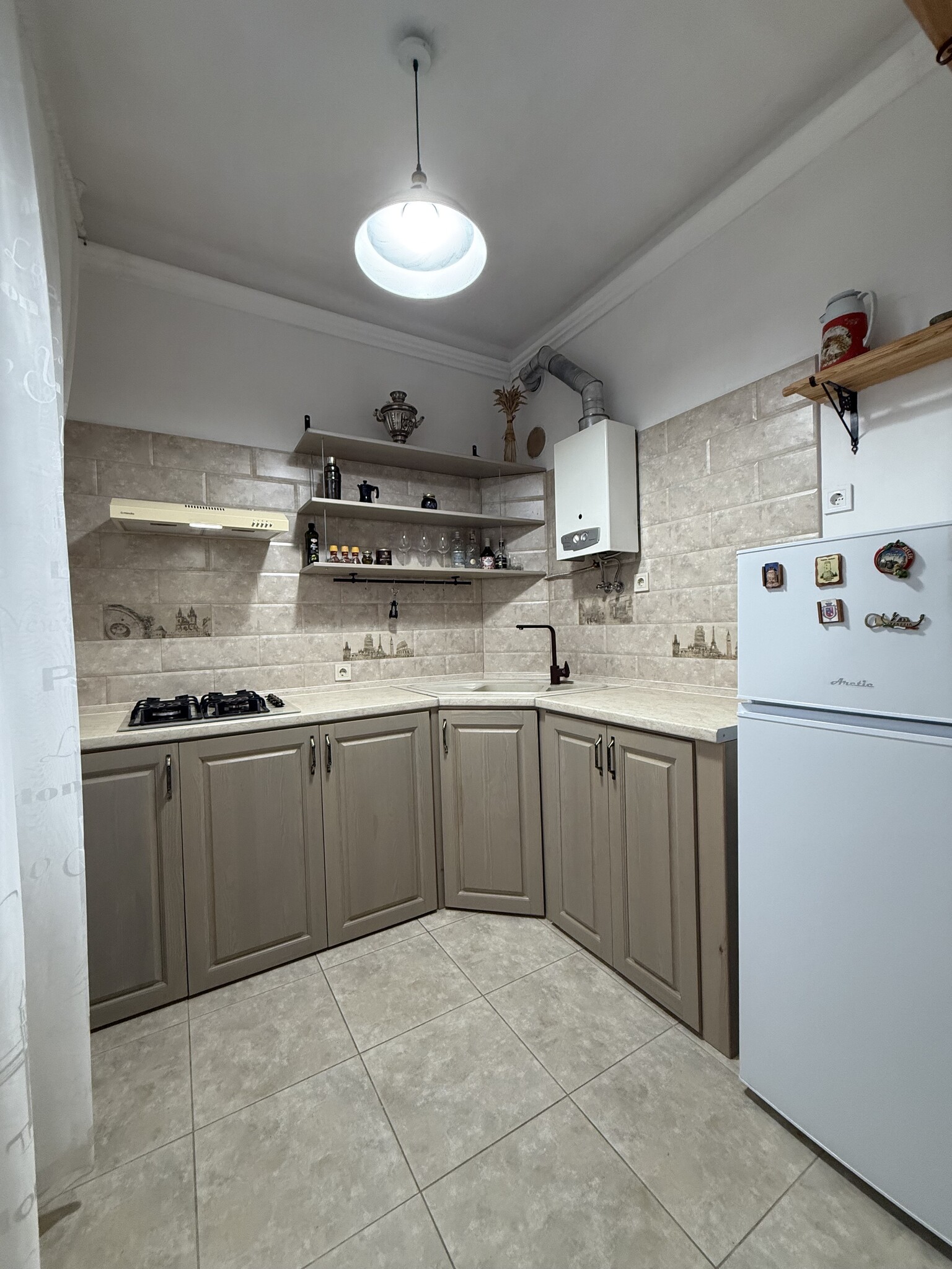 Оренда 2-кімнатної квартири 53 м², Олександра Поля просп., 16