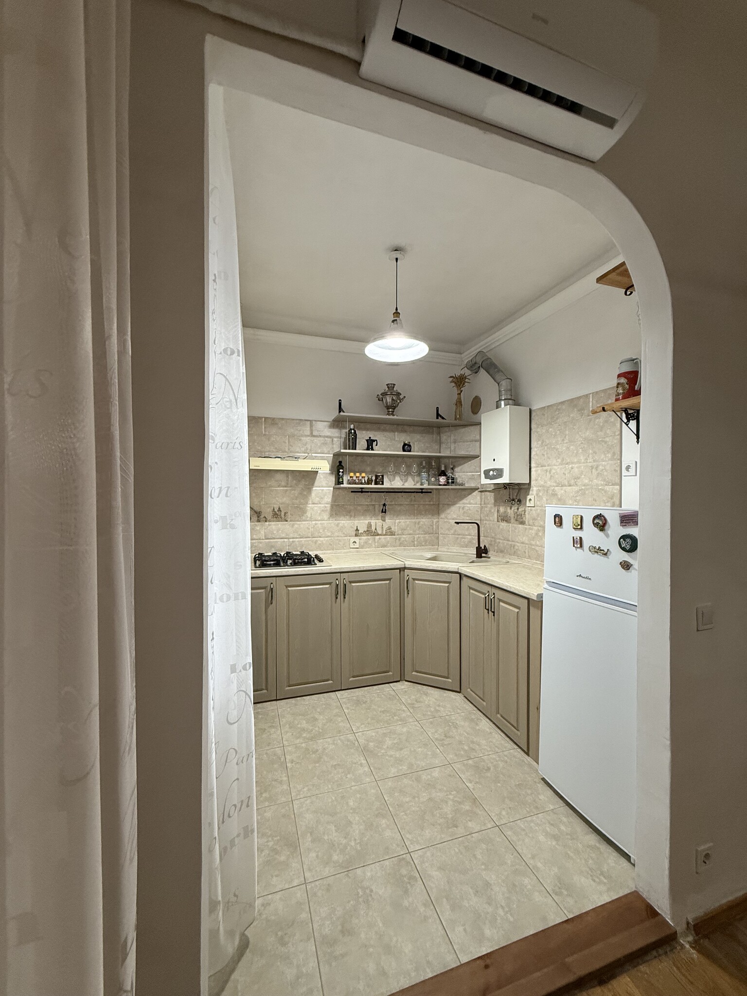 Оренда 2-кімнатної квартири 53 м², Олександра Поля просп., 16